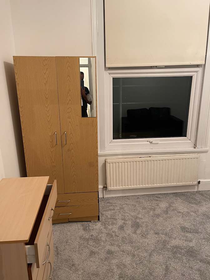 Photo of Hayder's room