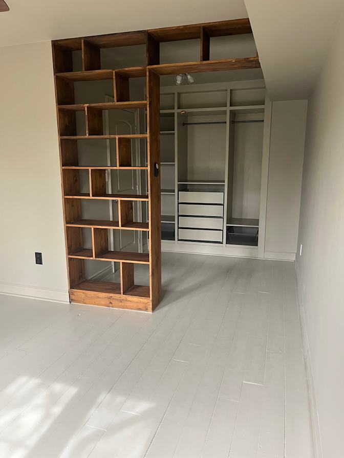 Photo of Sarah Hall's room