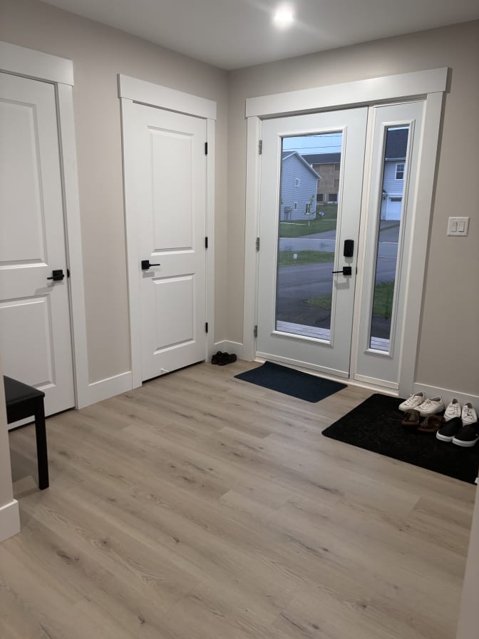 Chelsea Md Thompson's room