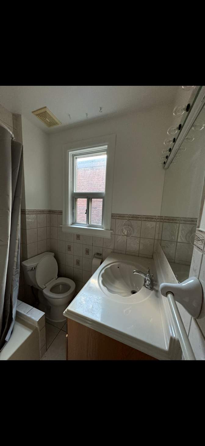 Photo of Julia's room