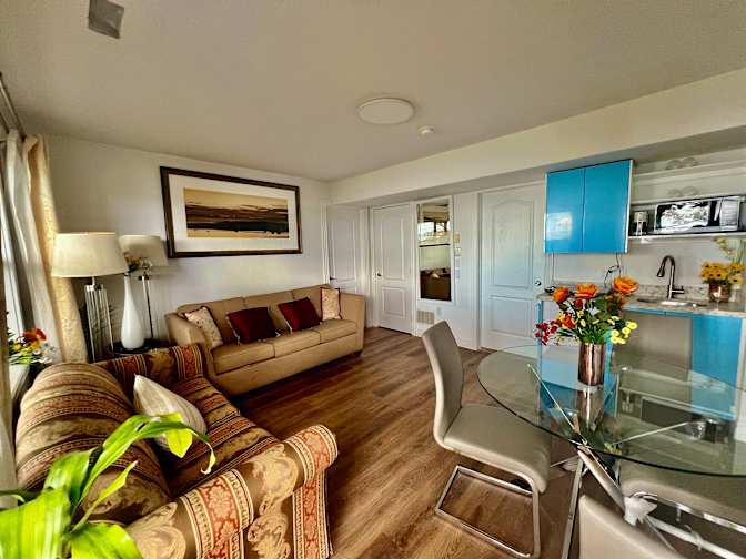 Xiaoye ( Zoe)'s room