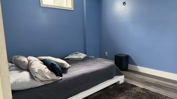 Photo of Jahzzy's room