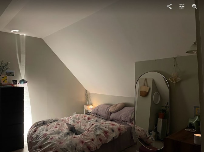 Vaishnavi Thakur's room