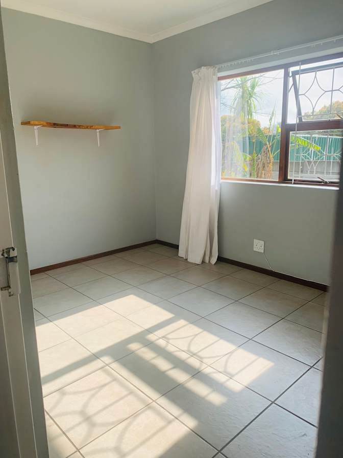 Photo of Desrei Holman's room