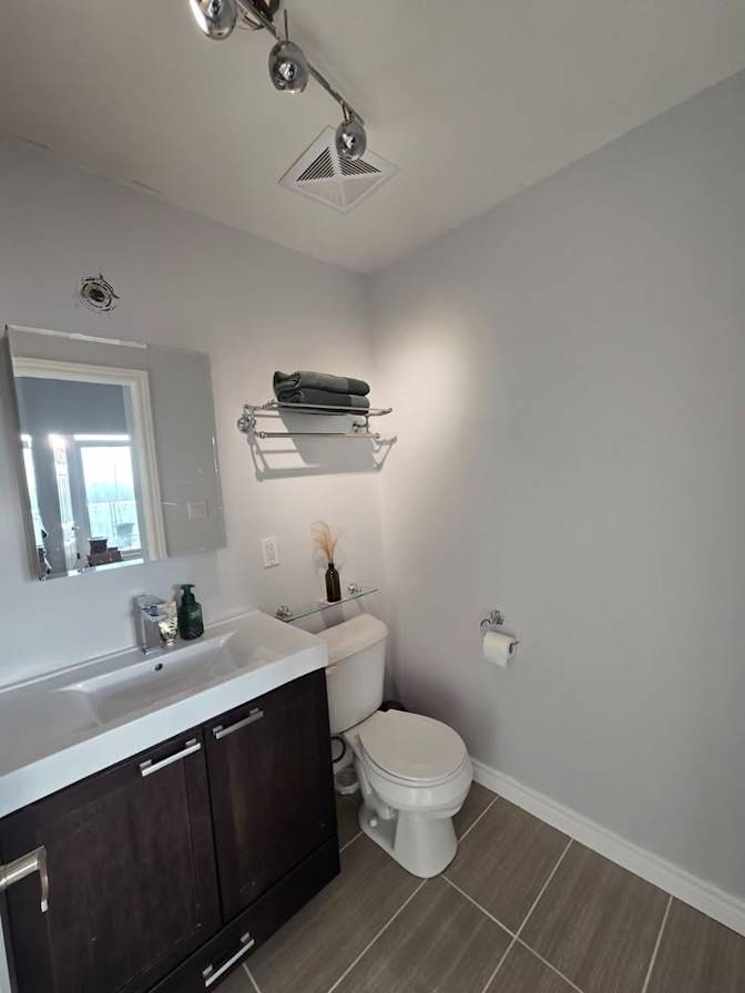 Photo of Julia Girmenia's room