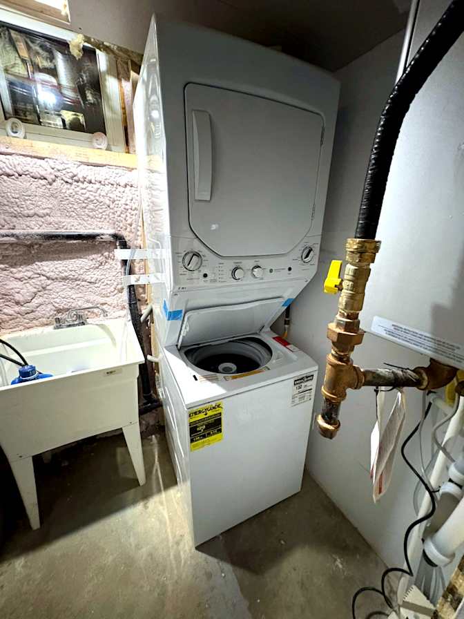 Photo of emmanuel's room