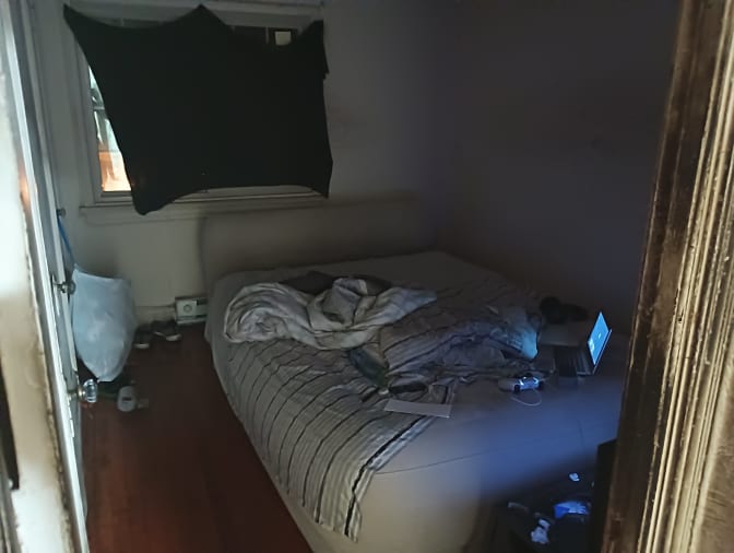 Photo of Earl's room
