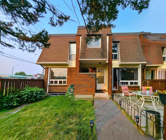 Sayantani Dhar's room