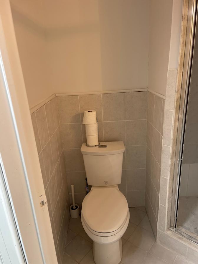 Shawn Mashouf's room