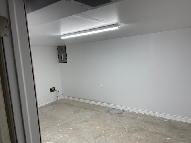 Shawn Mashouf's room