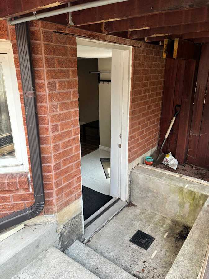 Eidah Jauforally's room