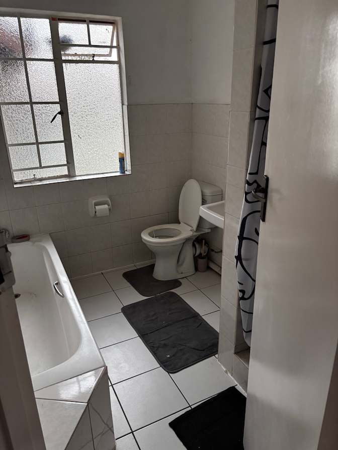 Photo of Valentine's room