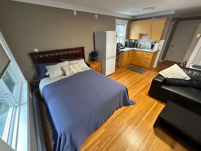 Andrew Miloglav's room