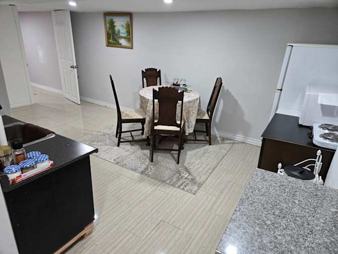 Emmanuel Wagne's room