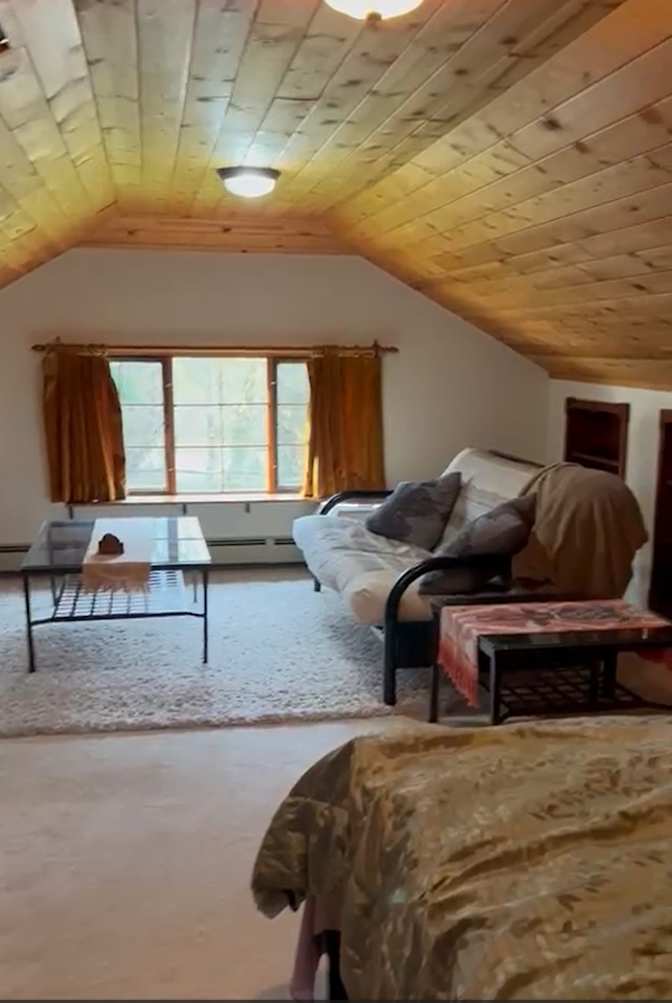 Photo of Suzanne Villeneuve's room