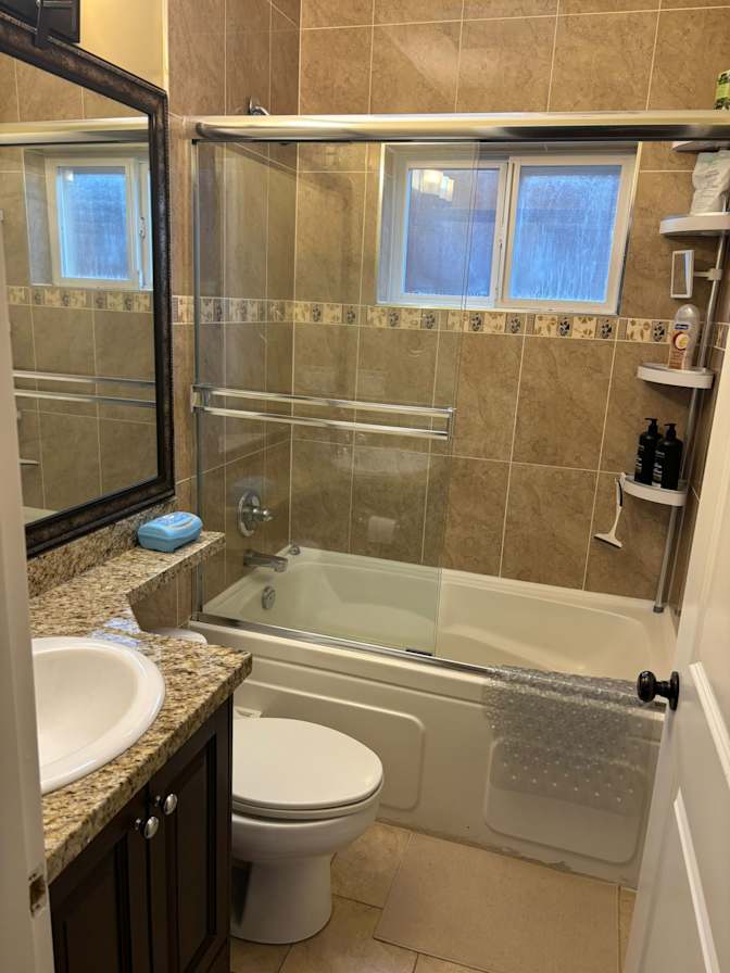 JOSELIN CHAN LOPEZ's room