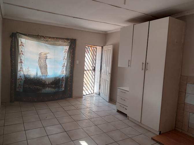 Photo of Nazlee's room