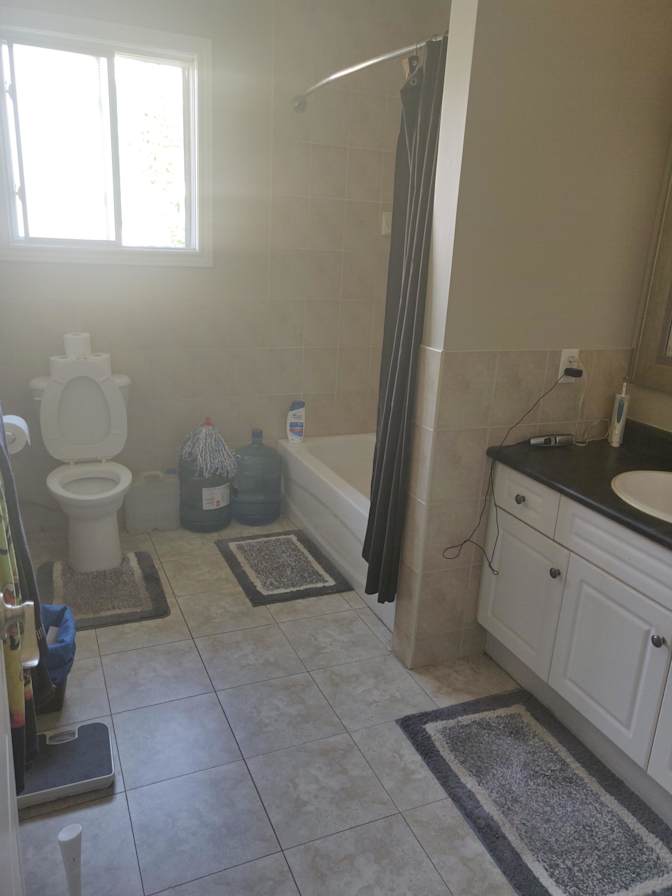 Photo of Rick Ironside's room