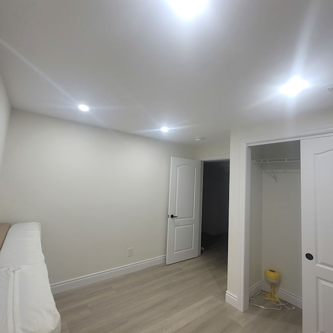 Ria Flor Oanes's room