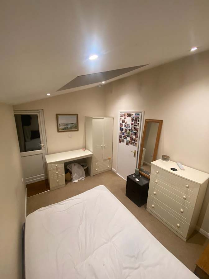 Photo of Heidi Camber's room