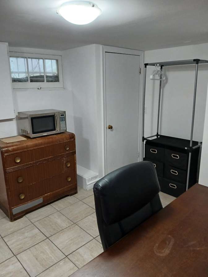 Photo of Andrew Hwang's room