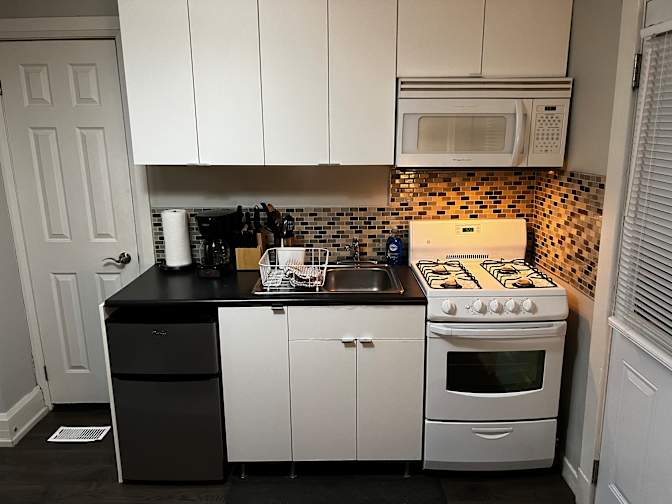 Nick Sarkovski's room