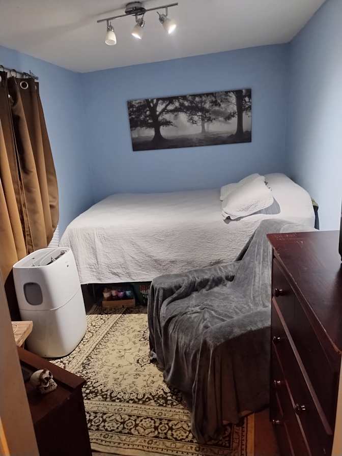 Photo of Dustin Galley's room