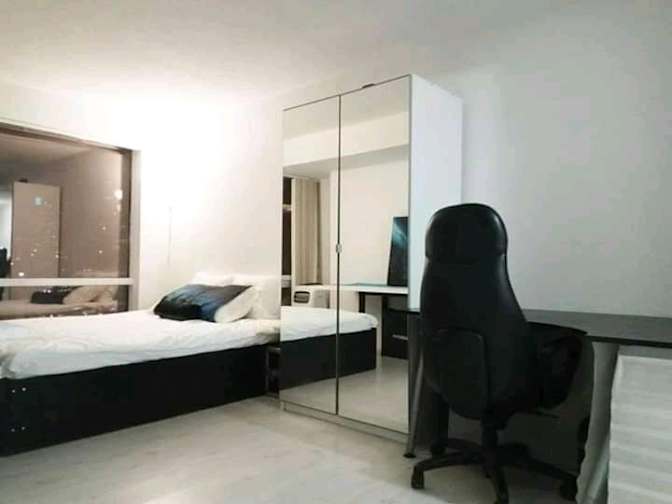 ClubBayStreet's room