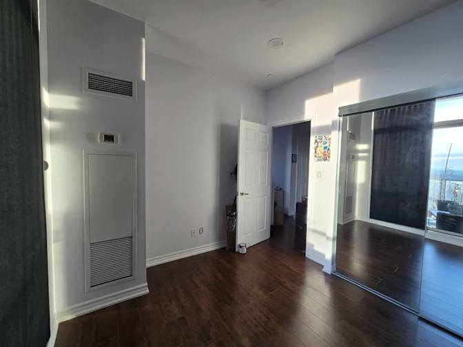 Photo of Julia Girmenia's room