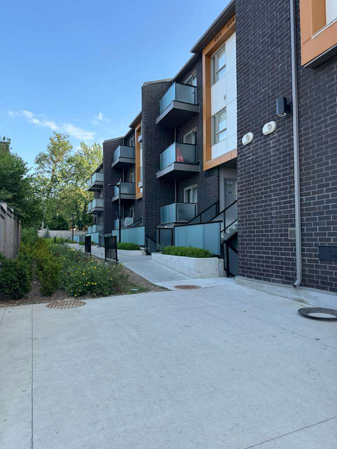 Folarin Thompson's room