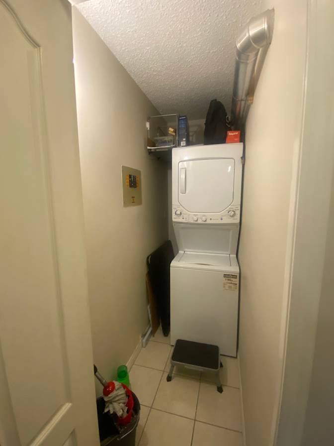 Photo of Wendell or Annallee's room