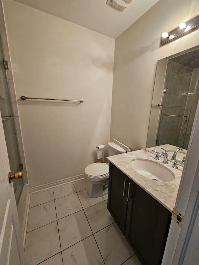 Jacqueline Vargas's room