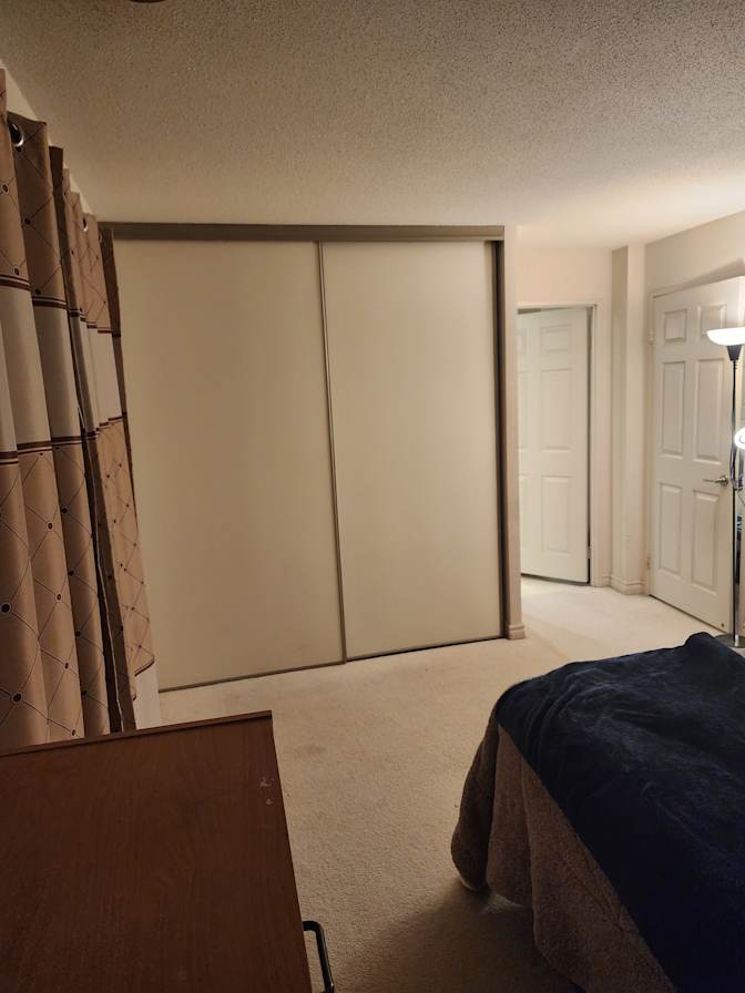 Dandrade browne's room