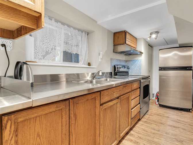 Photo of Tom (Langara Share House)'s room