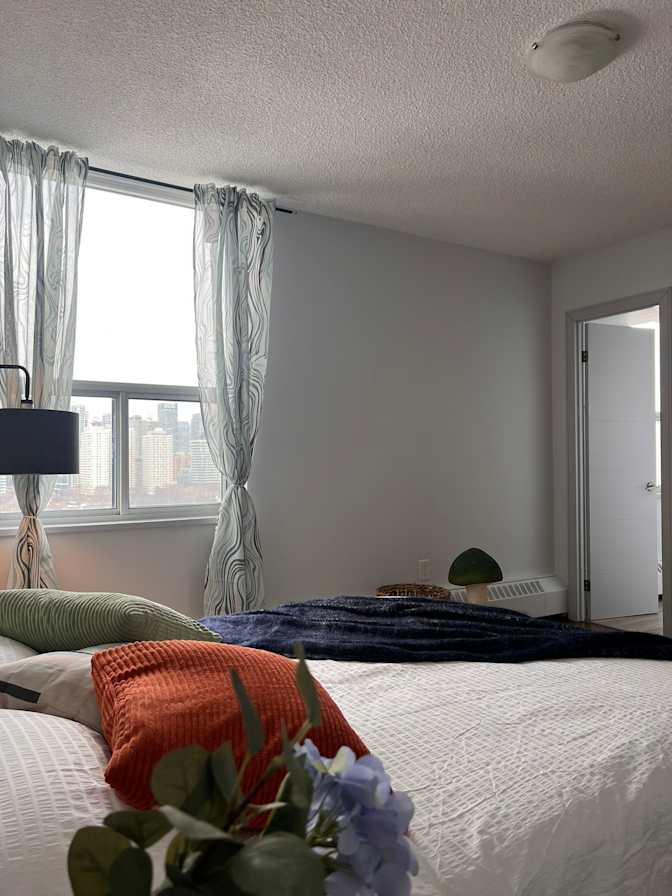 Photo of Emre's room