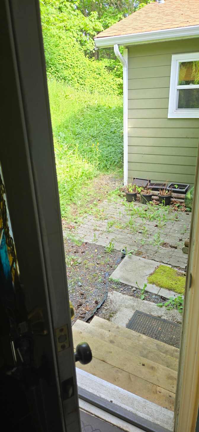 Photo of DIANNE BELLIVEAU's room