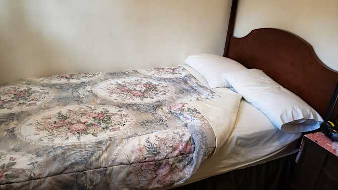 oscar desiderio's room