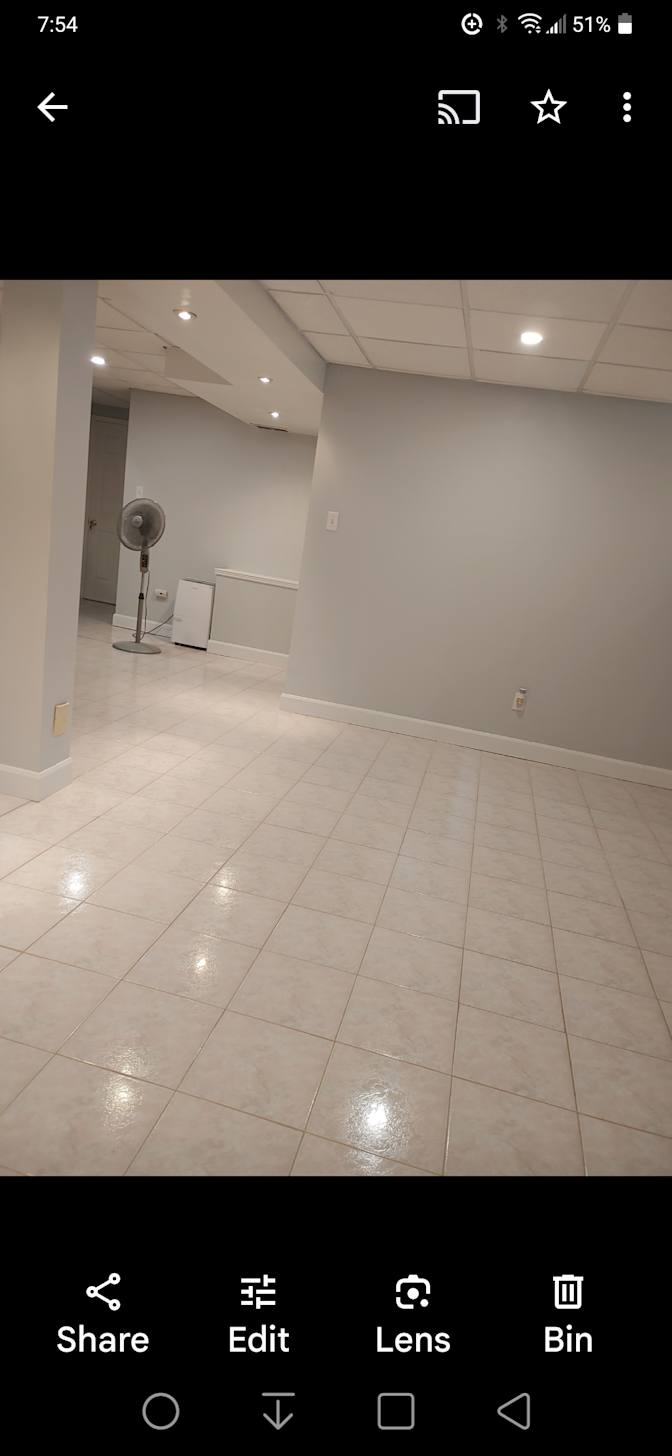 Noelle ALEXANDER's room