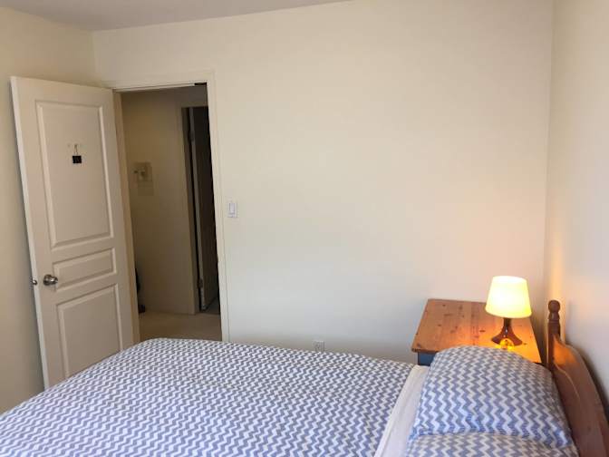 Cléo and Carl's room