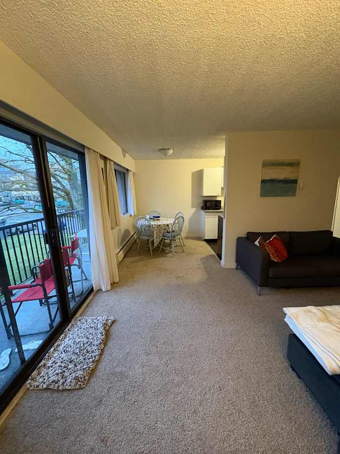 Mobina Ghanbarian's room