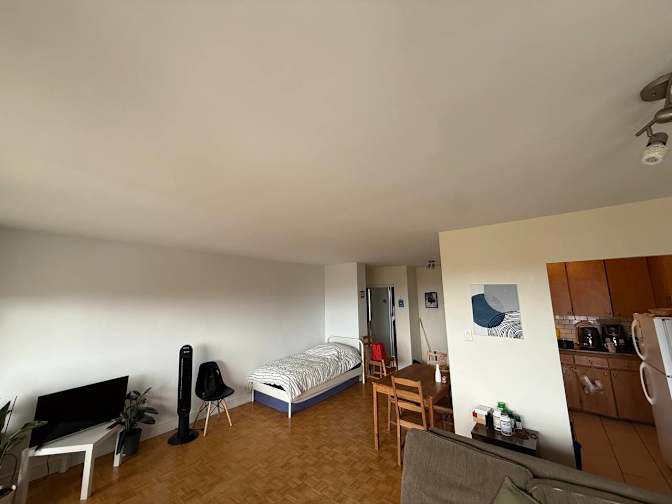 Photo of Pouria's room