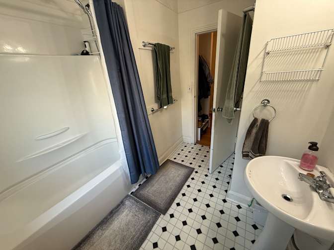 Photo of Taylor's room