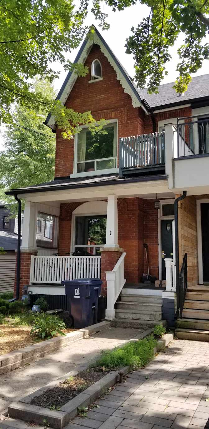 Photo of Lynda's room