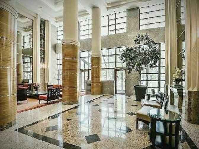 ClubBayStreet's room