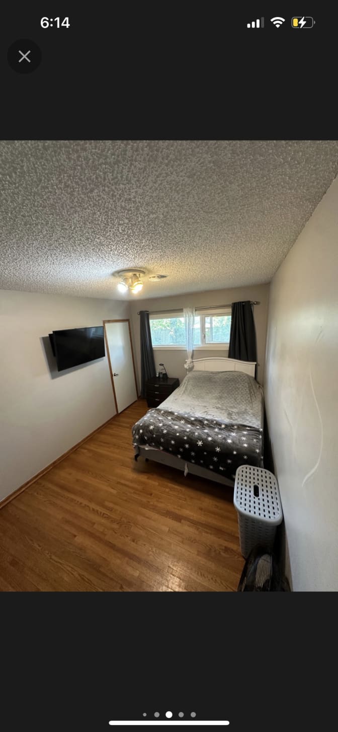 Photo of Sara's room