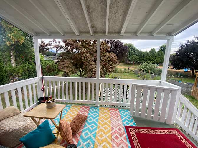 Emerald House's room