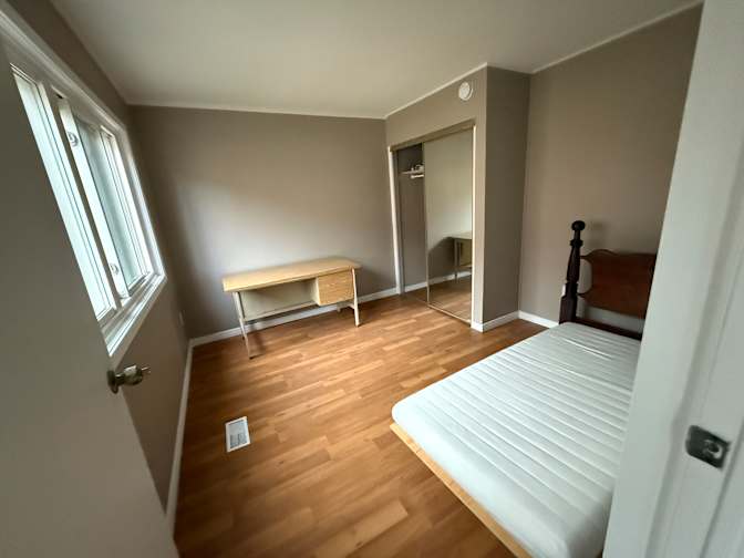 Lisa Vandersar's room