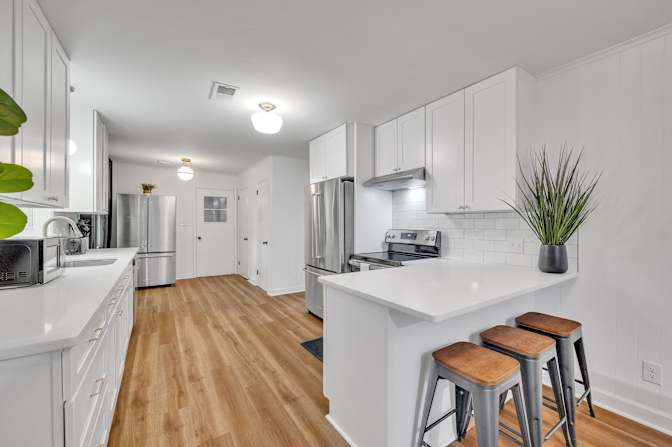 Photo of lifedoorrentals's room