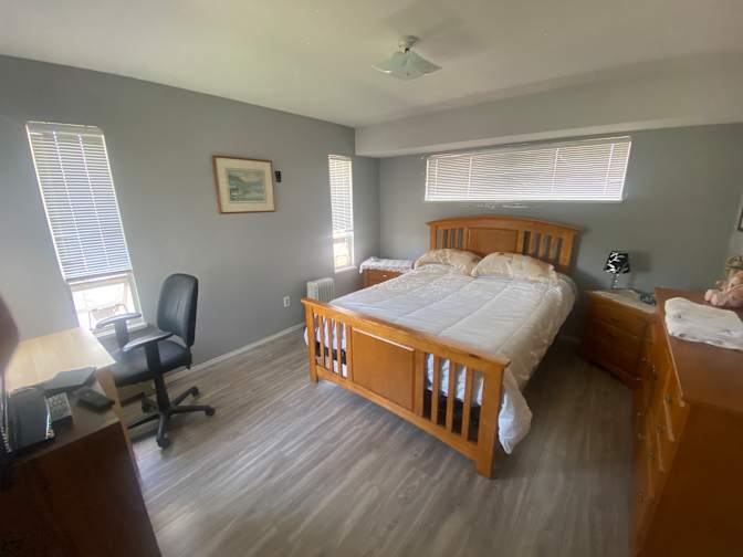 William  Lowe's room