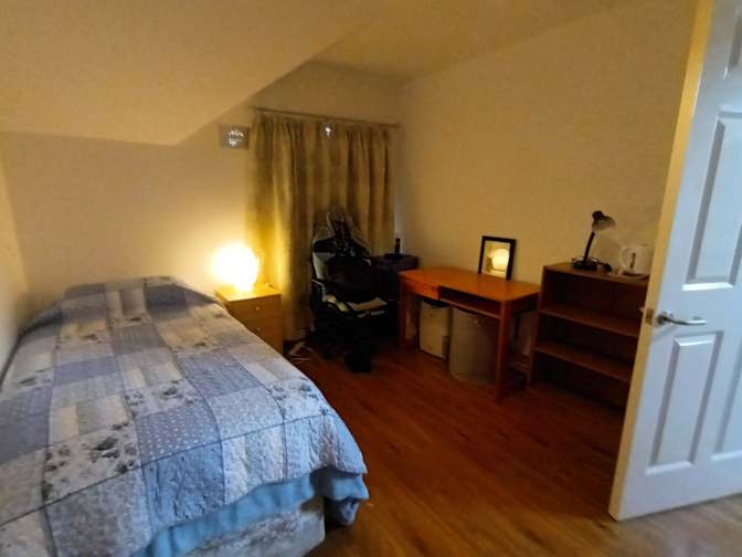 Photo of Oliver's room